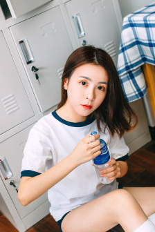 女王脚奴文章